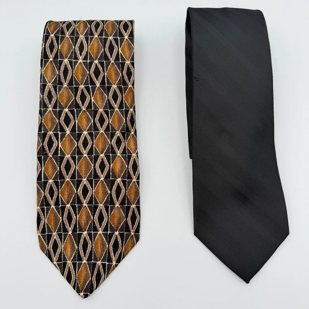 Lot of 2 Mens Ties Pierre‎ Cardin Black Stripe & Isaac Zelcer Geometric Diamond